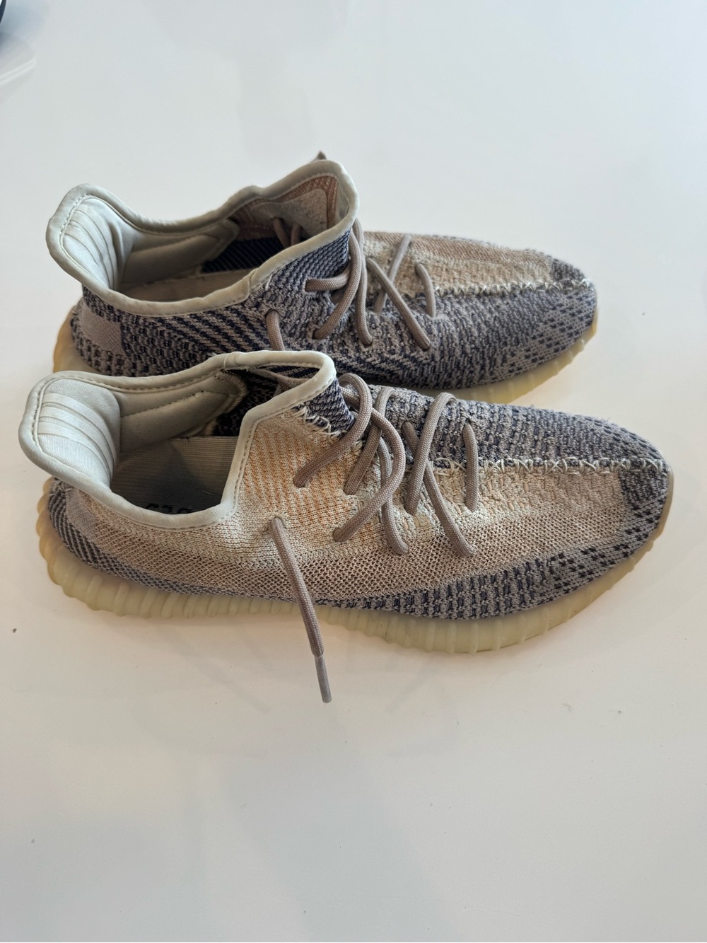 2021 Adidas Yeezy Boost 350 V2 'Ash
Pearl'